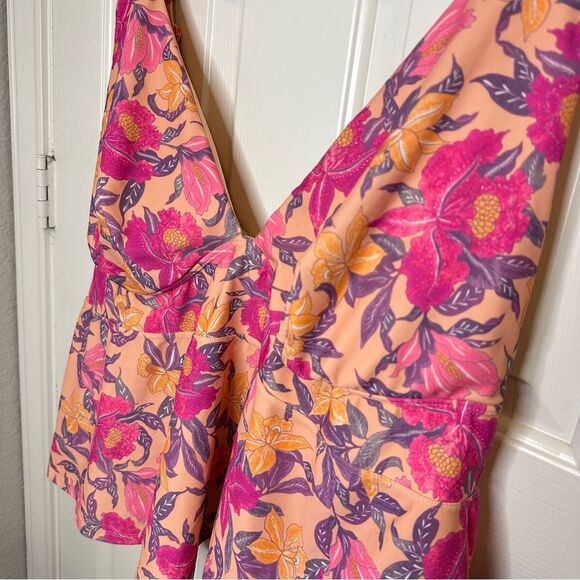 Old Navy Peach Floral V-Neck Swing Tankini Top + High Waisted Bikini Bottom Set - Picture 3 of 11